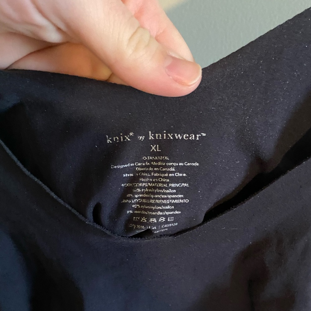 Knix compressive top - Picture 2 of 3